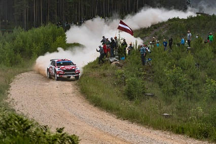 Martins Sesks se mantiene al frente del Rally de Letonia tras la primera jornada. Llarena es octavo