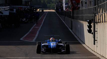 Merhi saldrá tercero por detrás de los Carlin 2014