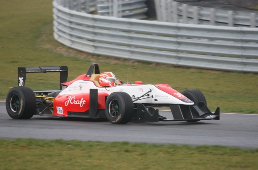 Nuevos fichajes en la F3 británica	