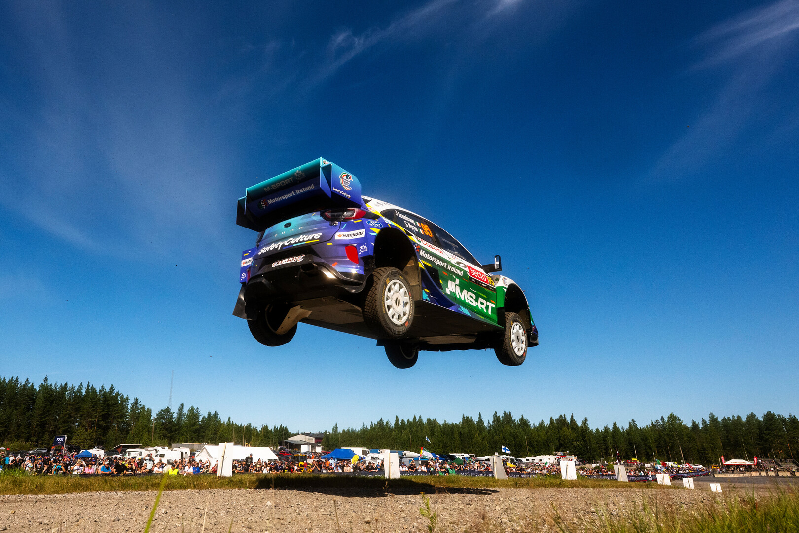 Jon Armstrong y Esapekka Lappi, primeras bajas del Rally de Finlandia