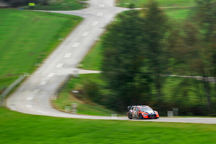Ott Tänak vence tras el abandono de Seb Ogier y Thierry Neuville acaricia el título