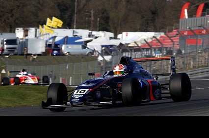 Petru Florescu líder de la MSA Formula tras obtener dos victorias