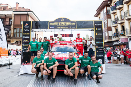 Provechoso triunfo de Efrén Llarena de la mano de RaceSeven en el Rallye Blendio Cristian López Herrero 