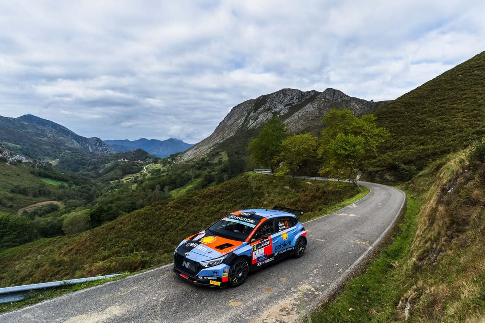 Arnau Bartés sorprende en su estreno con el Hyundai i20 Rally2