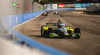 Rasmussen logra su 1º victoria en IndyCar superando a Palou en Milwaukee