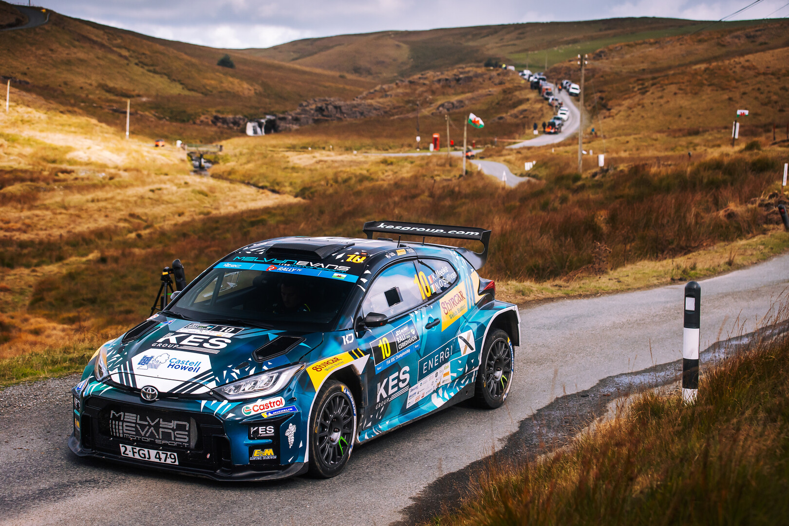 Kris Meeke se escapa en Ceredigion y Teemu Suninen saca la calculadora