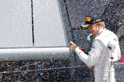 Reprimenda para Rosberg que vio peligrar su victoria