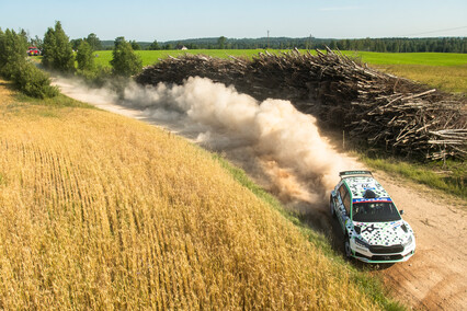 Robert Virves vence ante su gente en Estonia con Skoda en WRC2