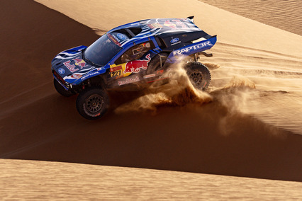 Roma planta cara a un Al-Attiyah que acaricia la victoria del Dakar 2026 para Dacia