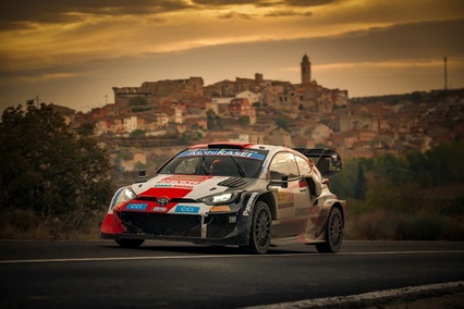 Sébastien Ogier y Kalle Rovanperä, enzarzados en una batalla de campeones