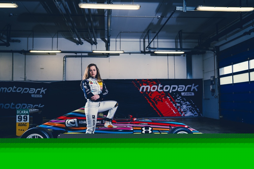 Sophia Flörsch enfadada por su exclusión como Rookie
