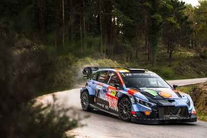 Sordo se mantiene al frente del Rallye La Llana tras los cuatro primeros tramos