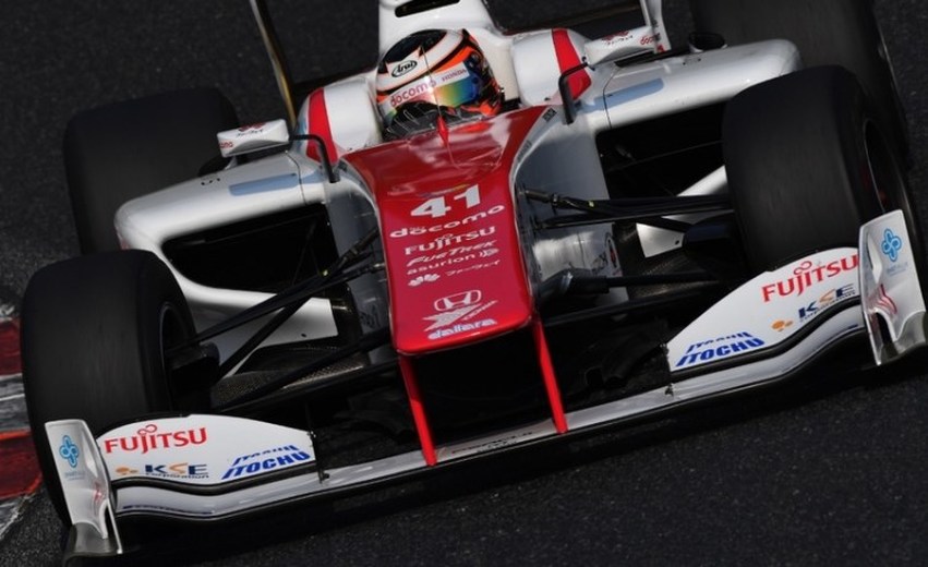 Stoffel Vandoorne hace la pole en Fuji bajo la lluvia