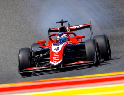 Stromsted arrasa en la Sprint de F3 en Spa-Francorchamps, del Pino rescata un 8º