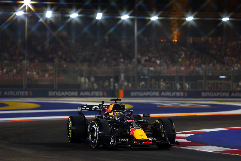 Verstappen se lleva la clasificación Sprint en Singapur frente a Russell y Leclerc; Alonso saldrá 15º y Sainz último