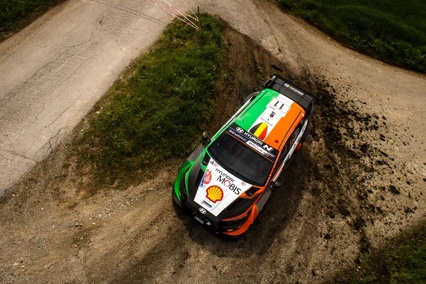 Thierry Neuville lidera la mañana en Croacia tras los pinchazos de Toyota
