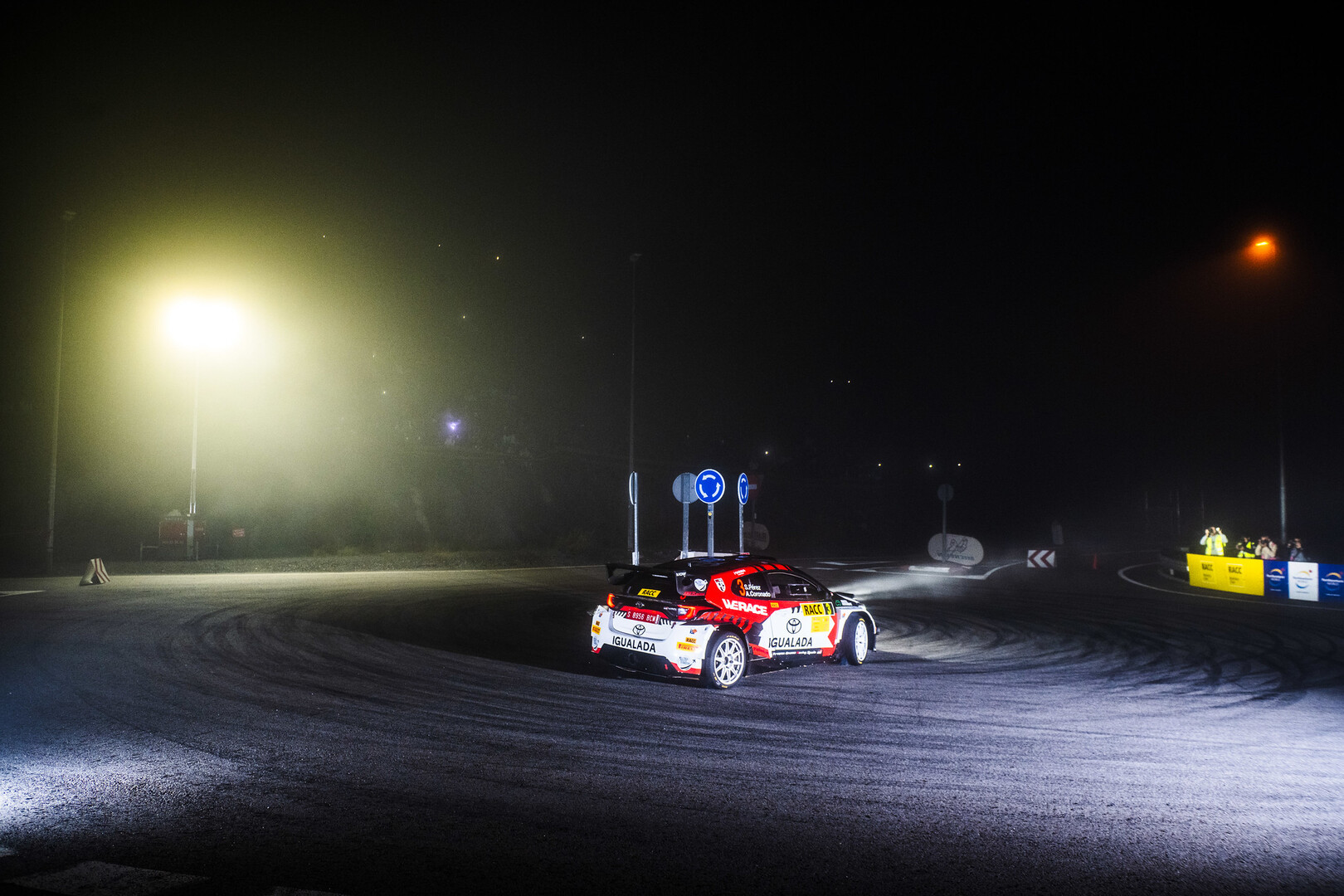 Sergi Pérez da un paso adelante y toma el liderato del RallyRACC 