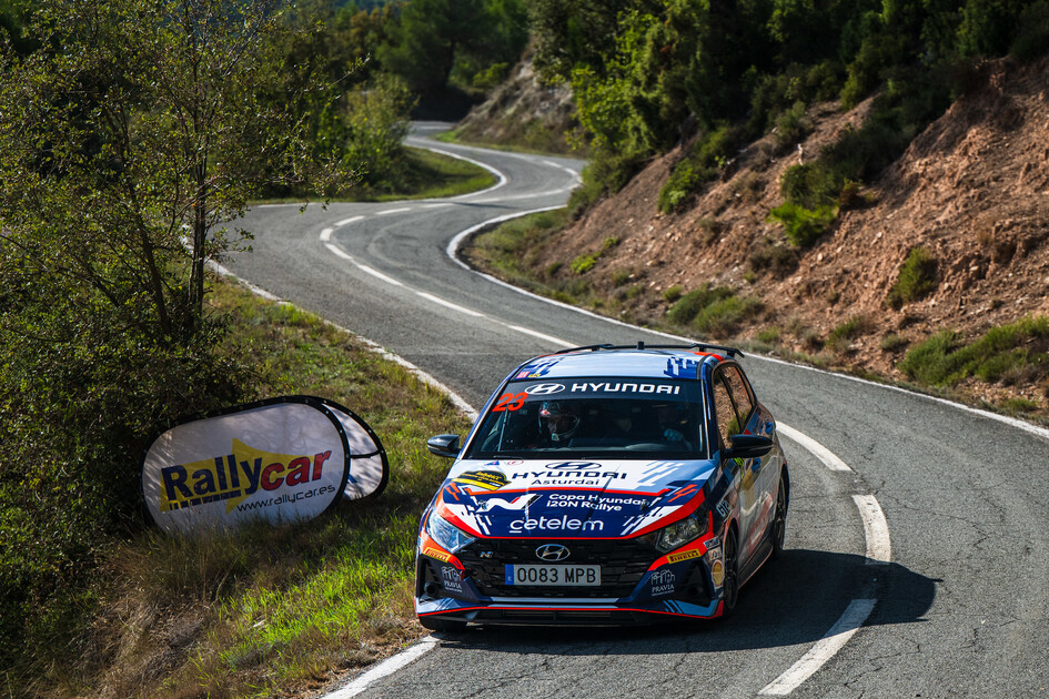 Adrián Blanco triunfa en el RACC y conquista la Copa Hyundai 2026