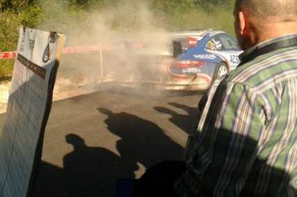 Última Hora: Xevi Pons rompe en el segundo tramo del Rally Rías Baixas