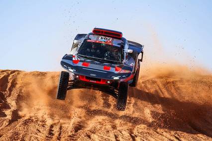 Un agujero arruina el rally a los Audi