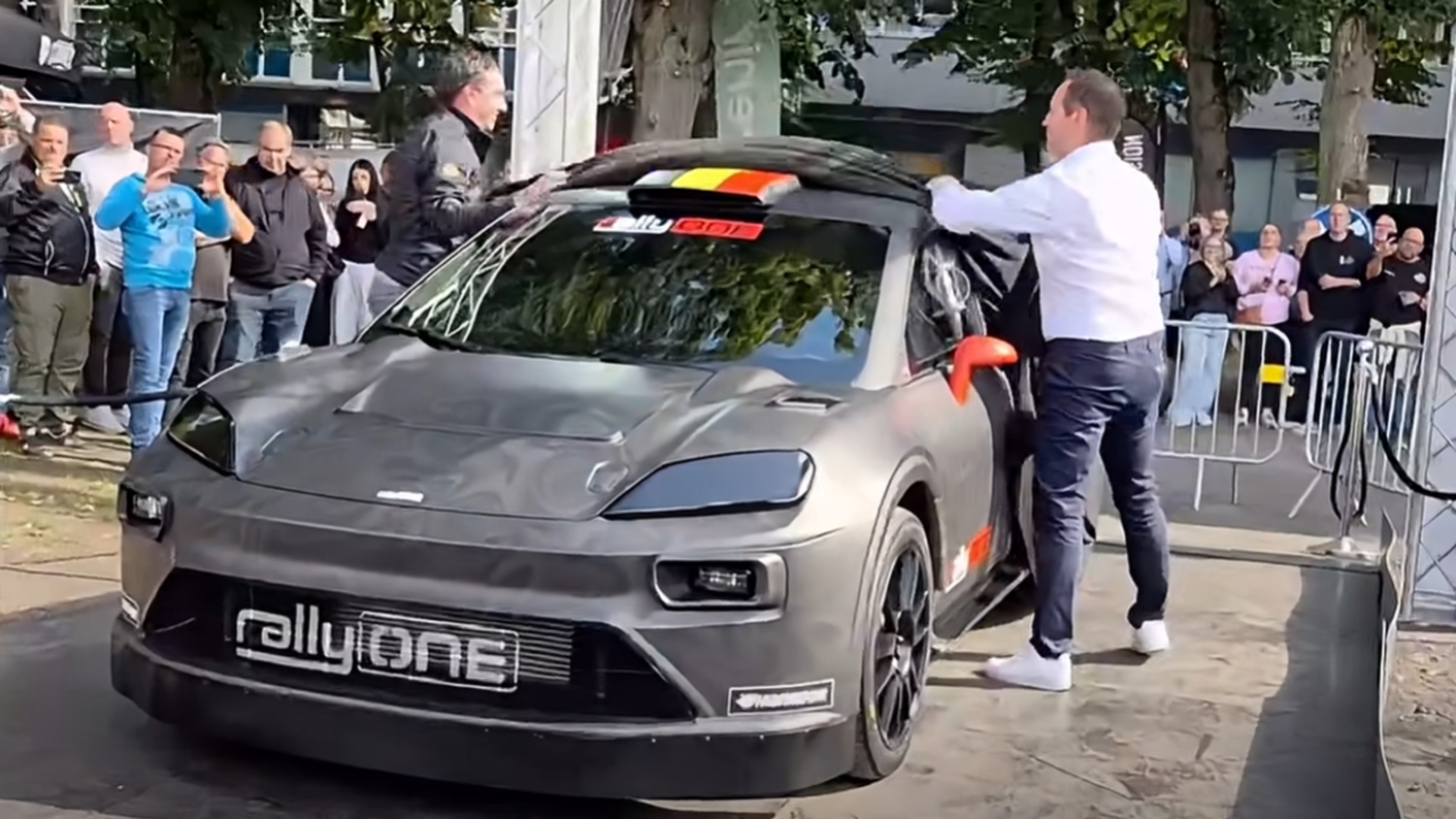 Oficial: Project Rally One presenta su WRC27 con tintes de Porsche