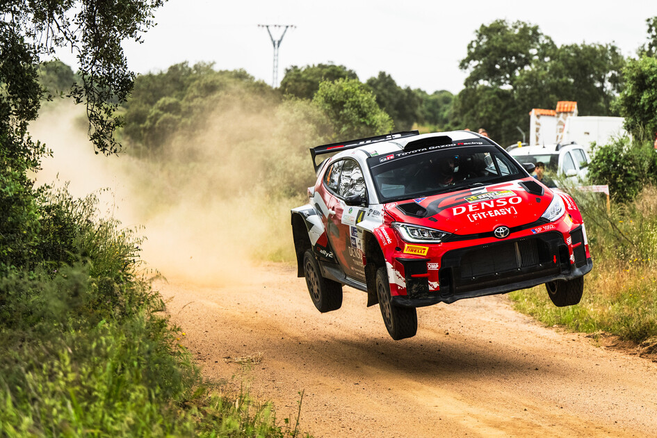 Jaspar Vaher domina con mano firme tras alcanzar el ecuador del Rallye Ciudad de Pozoblanco 