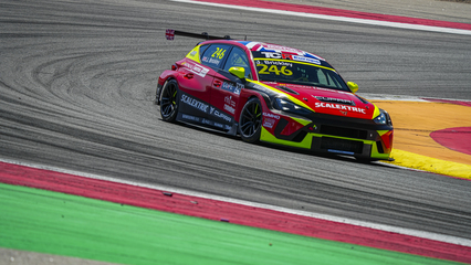 Victoria de Jenson Brickley y Monlau Motul en el arranque del TCR Europe 2025