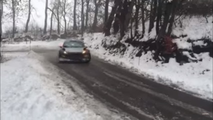 Vídeo: Kubica baila sobre la nieve