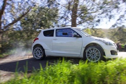 Vídeo: Suzuki prueba su Swift Maxi Rally