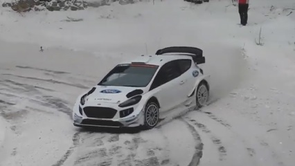 Vídeo: Tidemand baila sobre la nieve con el Fiesta WRC 