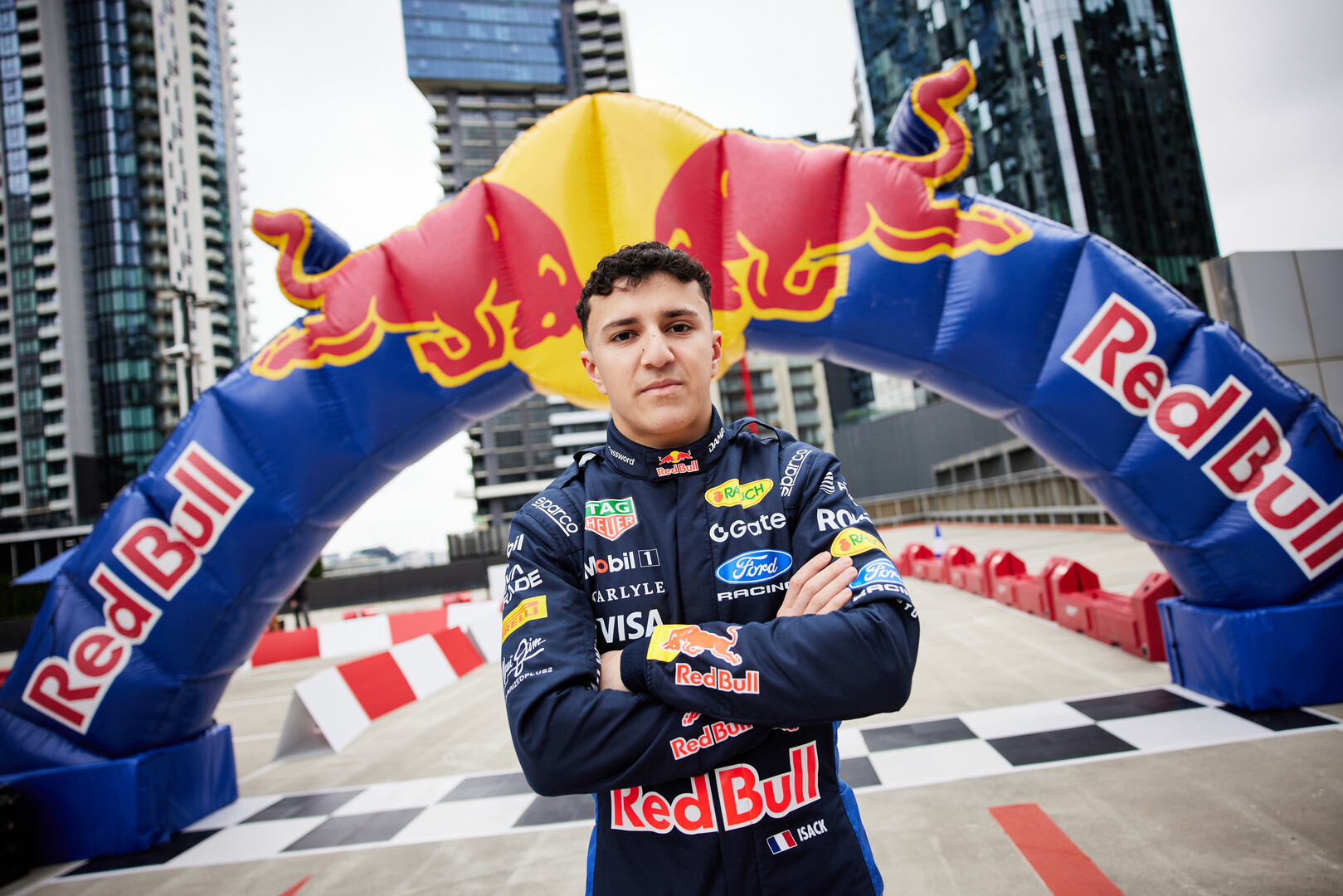 Isack Hadjar renueva con Red Bull para 2027