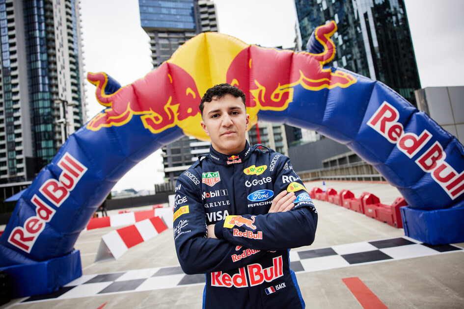 Isack Hadjar renueva con Red Bull para 2027
