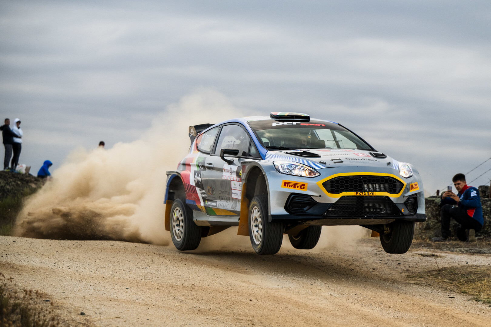 Max Smart se impone con autoridad en el Rallye de Cáceres