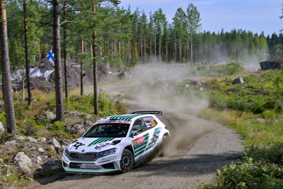 Robert Virves pone la directa hacia el título de WRC2 tras su triunfo en Finlandia