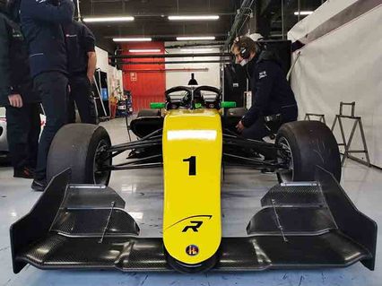 Zane Maloney e Isack Hadjar, con R-ace GP en la Fórmula Regional European by Alpine
