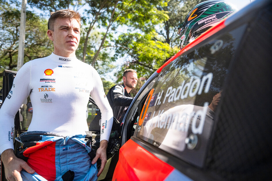 Las 'misiones secundarias' de Paddon, desde enfrentarse a Vettel y Bottas a animar a correr al hijo de Possum Bourne