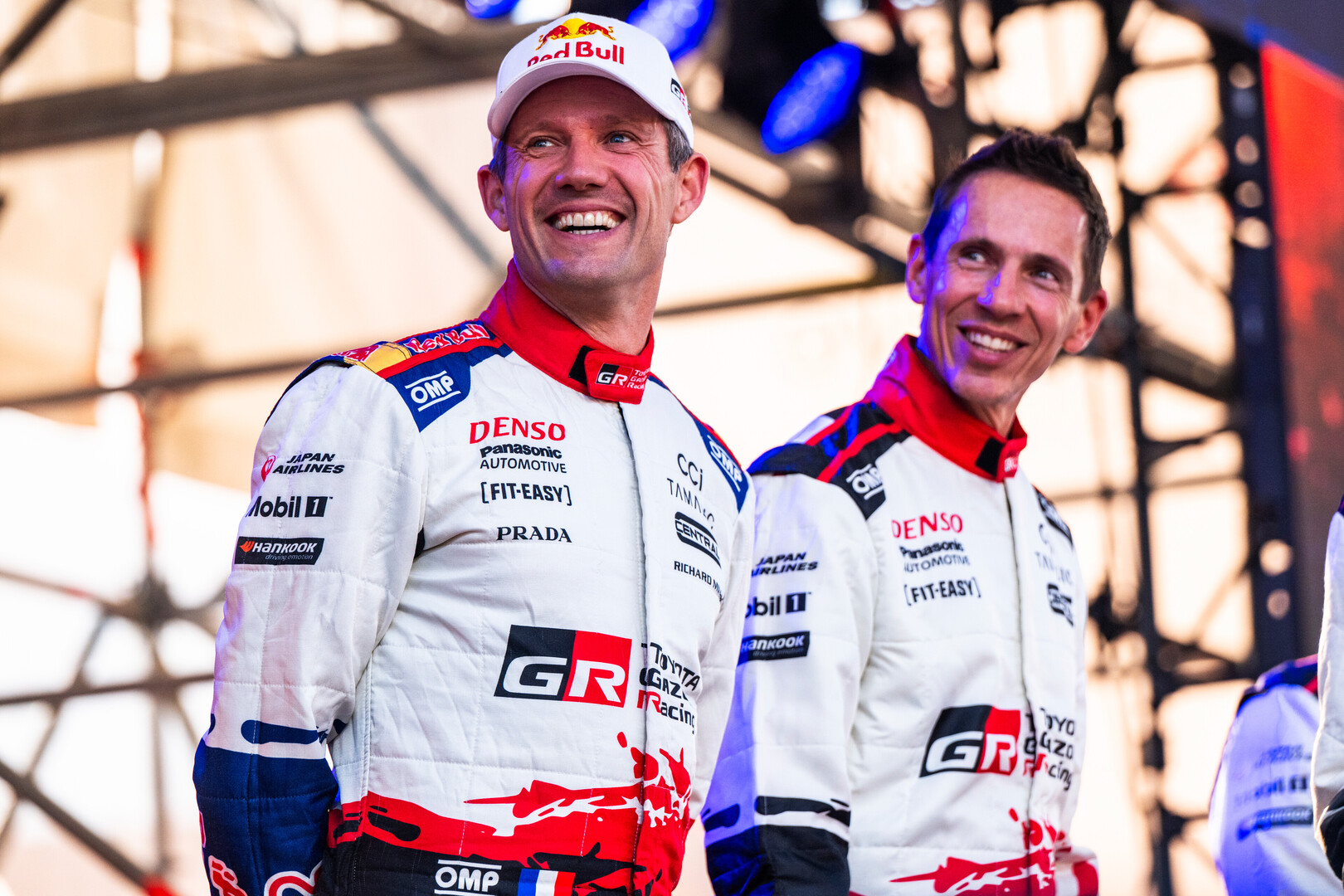 Sébastien Ogier y Julien Ingrassia, ilesos pero en observación tras su accidente en Finlandia